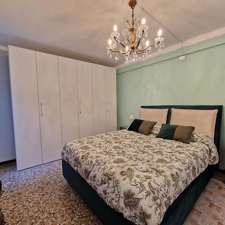Veneziacentopercento La Forcola Apartment, Next To Rialto Bridge Exteriör bild