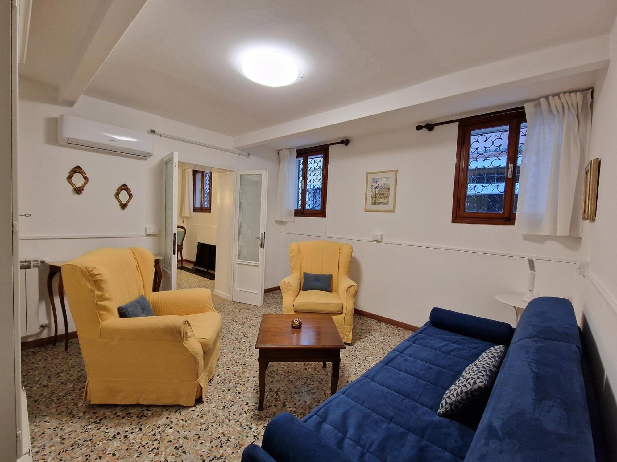 Veneziacentopercento La Forcola Apartment, Next To Rialto Bridge Exteriör bild