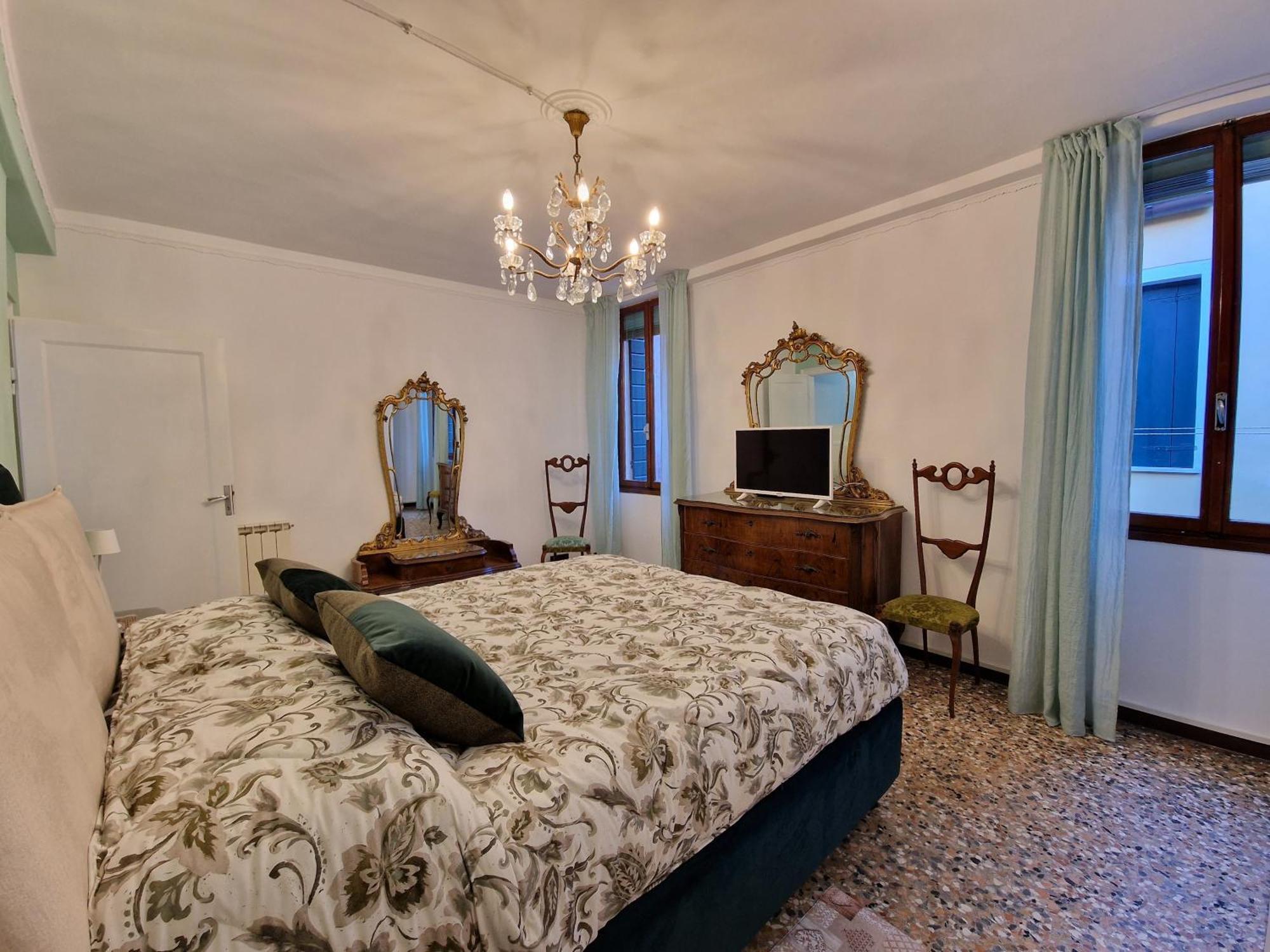 Veneziacentopercento La Forcola Apartment, Next To Rialto Bridge Exteriör bild