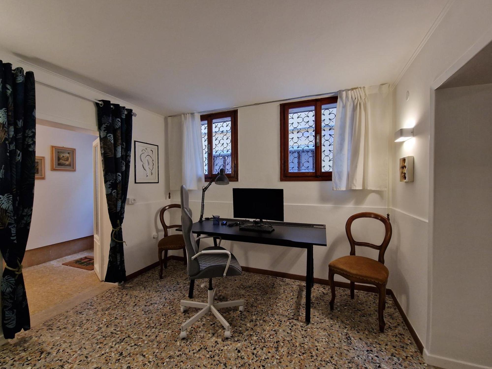 Veneziacentopercento La Forcola Apartment, Next To Rialto Bridge Exteriör bild